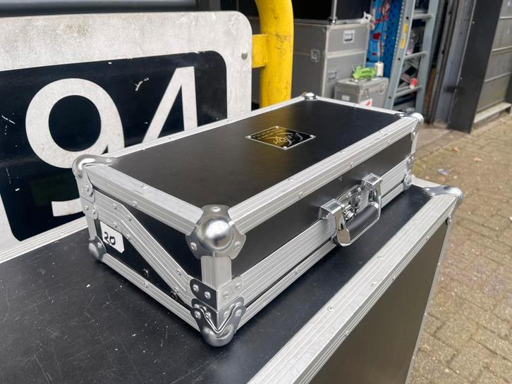 Pro Flightcase 19Inch Lichtcontroller / Lichttafel Enz. Nr20, Muziek en Instrumenten, Behuizingen en Koffers, Zo goed als nieuw