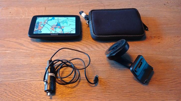 TomTom navigatiesysteem,nieuwste Europa kaart personenauto, Auto diversen, Autonavigatie, Ophalen of Verzenden