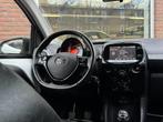 Toyota Aygo 1.0 VVT-i x-play | Airco | Camera | Cruise | Lee, Auto's, Voorwielaandrijving, Gebruikt, Euro 6, 4 stoelen