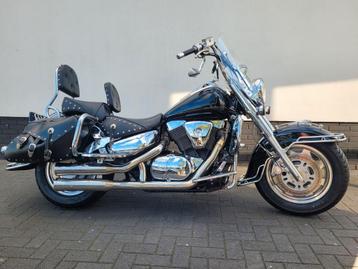 SUZUKI INTRUDER 1500 LC-Leuke chopper -nieuwe banden. beschikbaar voor biedingen