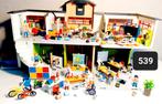 Playmobil grote school met uitbreidingen overcompleet, Complete set, Ophalen of Verzenden, Zo goed als nieuw