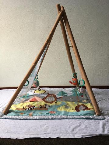 Baby Speelmat met Wig-Wam Tent beschikbaar voor biedingen