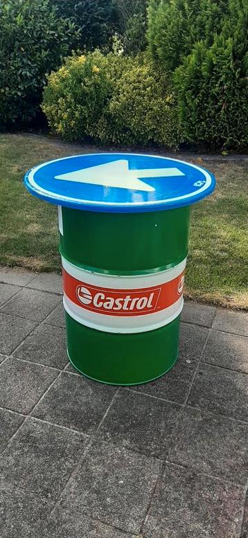 Statafel / mancave tafel beschikbaar voor biedingen