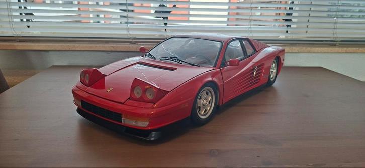 Ferrari Testarossa schaal 1/8 merk Pocher in nette staat., Hobby en Vrije tijd, Modelauto's | 1:5 tot 1:12, Gebruikt, Auto, 1:5 t/m 1:8