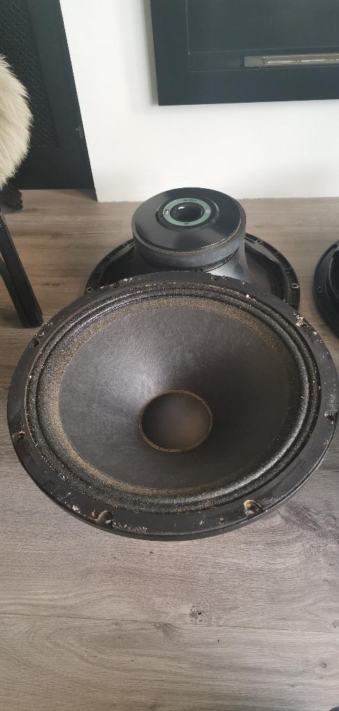 Set Eighteen Sound 18 inch Speakers. Set €350,- (2 speakers), Gebruikt, Overige typen, 120 watt of meer, Ophalen