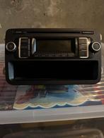 Volkswagen radio RCD210, Ophalen, Zo goed als nieuw