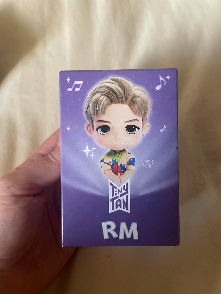 BTS TinyTAN RM Figuur - Nieuw in Verpakking, Verzamelen, Poppetjes en Figuurtjes, Nieuw, Ophalen of Verzenden