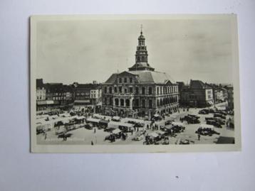 Ansichtkaarten Nederland, TC 9-20 Maastricht, Stadhuis 1953 beschikbaar voor biedingen