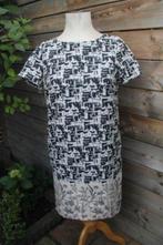 Jurk zwart/ creme Max mara mt 38 Vaste prijs, Kleding | Dames, Maat 38/40 (M), Zwart, Max Mara, Ophalen of Verzenden