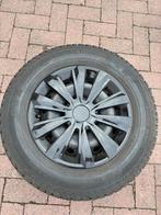 Winterbanden 16 inch in goede staat met velg en wieldoppen, Auto-onderdelen, Banden en Velgen, Ophalen, 16 inch, Banden en Velgen