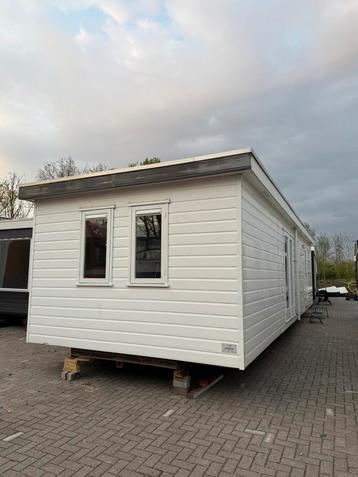 Chalet kunststof 3 slaapkamers beschikbaar voor biedingen