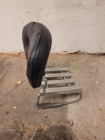 Harley Davidson Rugsteun met Rekje beschikbaar voor biedingen