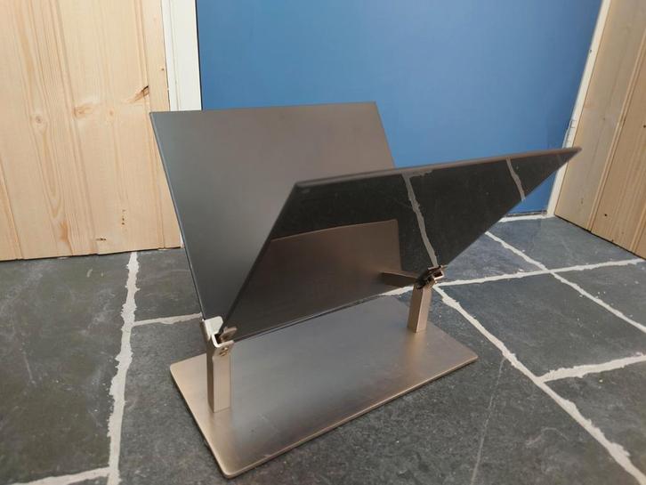 Luxe Design lectuurbak met getemperd glas, zgan!, Huis en Inrichting, Woonaccessoires | Krantenbakken en Lectuurbakken, Zo goed als nieuw