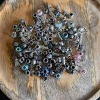 Verzameling bedels en metalen kralen, Hobby en Vrije tijd, Kralen en Sieraden maken, Ophalen of Verzenden, Zo goed als nieuw, Bedel