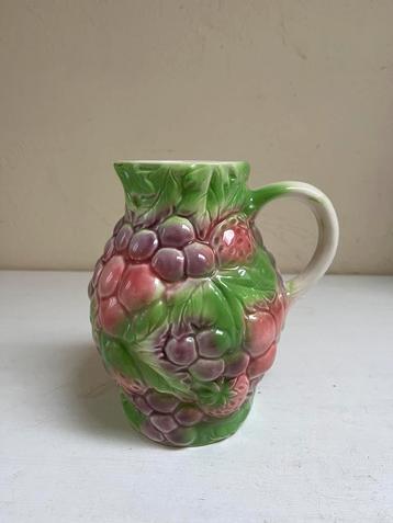 Waterkan, sapkan barbotine beschikbaar voor biedingen