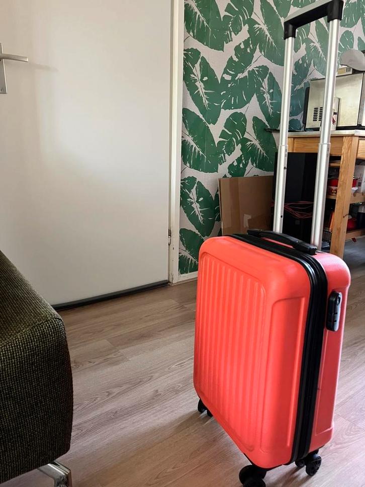 Cabin Size Trolley, Oranje, Slotje, Zwenkwielen, Licht, Sieraden, Tassen en Uiterlijk, Koffers, Zo goed als nieuw, Hard kunststof