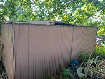 4 garageboxen te koop in Geel-Belgie  beschikbaar voor biedingen