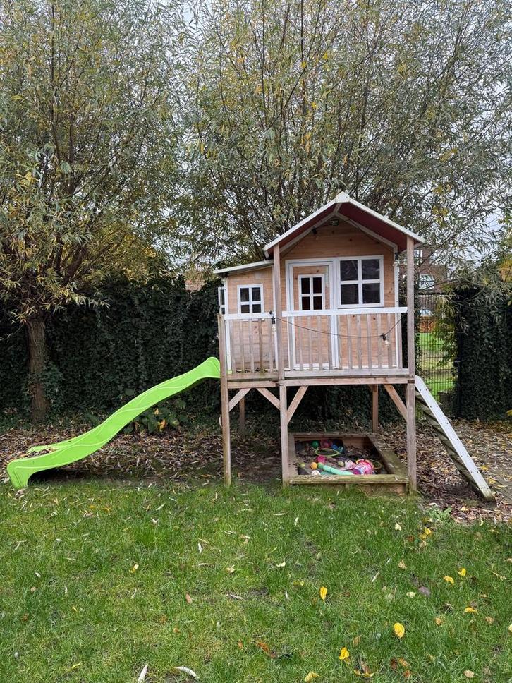 Houten Speelhuis met Glijbaan en Zandbak, Kinderen en Baby's, Speelgoed | Buiten | Speelhuisjes, Gebruikt, Hout, Ophalen of Verzenden