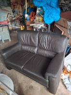 Mooie bruine lederen tweezitsbank, Gebruikt, 150 tot 200 cm, Tweepersoons, Ophalen of Verzenden