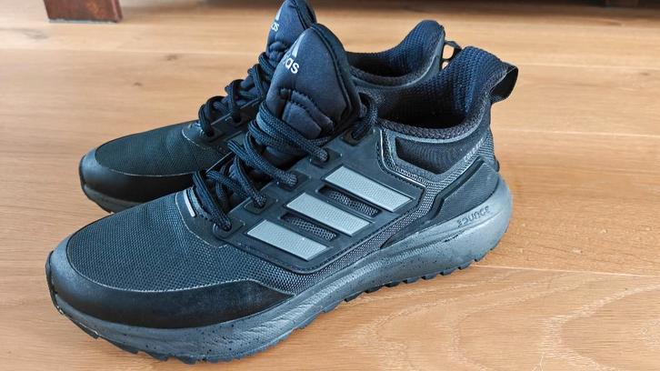 Adidas sneakers - maat 42 2/3 (8,5), Kleding | Heren, Schoenen, Zo goed als nieuw, Sportschoenen, Zwart, Ophalen of Verzenden