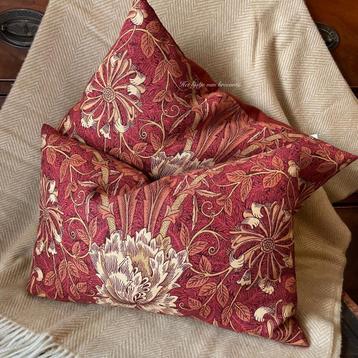 Engelse SET linnen kussens William Morris Honeysuckle Tulip beschikbaar voor biedingen
