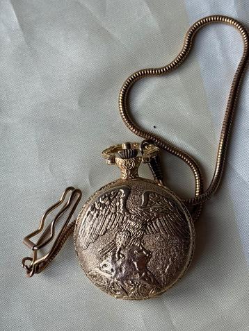 Goudkleurig zakhorloge netec antimagnetic 17 jewels PKCo beschikbaar voor biedingen