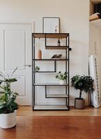 Design licht houten wandkast – Amsterdam West, Ophalen, Met plank(en), Zo goed als nieuw, Minder dan 150 cm