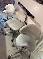 Pedicure stoel - Tabouret - Ergonomisch en comfortabel, Ophalen, Wit, Zo goed als nieuw, Bureaustoel