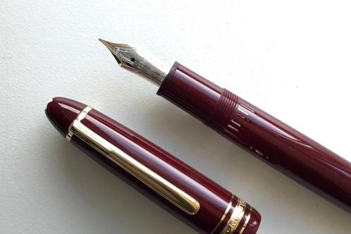 Montblanc Meisterstück Legrand 146 Vulpen Bordeaux Rouge (F), Verzamelen, Pennenverzamelingen, Zo goed als nieuw, Vulpen, Mont Blanc