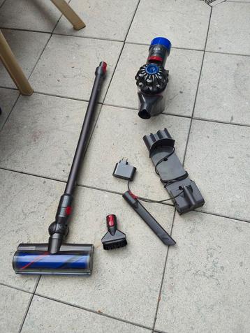 DYSON V8  beschikbaar voor biedingen