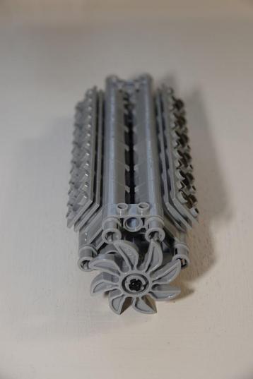 Lego Technic 'Slitless' V12 motor grijs Lego Technic D beschikbaar voor biedingen