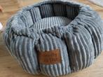 Grijze poezen of kleine honden mand van het merk friendly pe, Ophalen of Verzenden, Nieuw, Stof