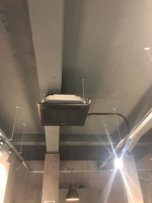 Airco/verwarming element 2 stuks, Witgoed en Apparatuur, Airco's, Gebruikt, Wandairco, 3 snelheden of meer, Koelen en Ontvochtigen