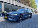 Volvo V60 2.0 B3 Automaat Momentum Achterruitrij camera Clim, Gebruikt, 4 cilinders, Blauw, Leder en Stof