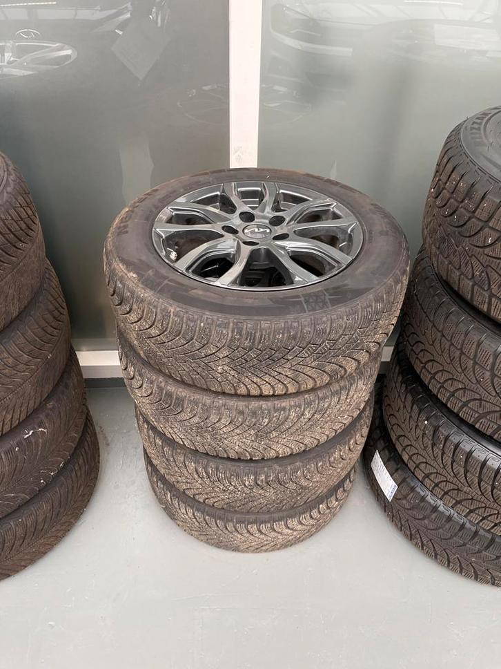 Kia Niro Winterwielen met Lichtmetalen Velgen, Auto-onderdelen, Banden en Velgen, Banden en Velgen, Winterbanden, 16 inch, Personenwagen