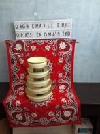 COMPLEET SET EMAILLE NEST SCHALEN met gouden bies, Antiek en Kunst, Ophalen of Verzenden