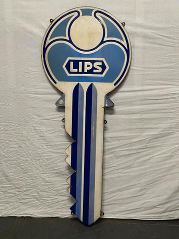 Emaille Lips Bord Sleutel beschikbaar voor biedingen