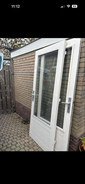 2 Degelijke Buitendeuren met Dubbel Glas - Set! beschikbaar voor biedingen