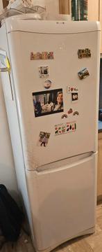 Koelkast working good, Witgoed en Apparatuur, Ophalen, Zonder vriesvak, 160 cm of meer, Minder dan 75 liter