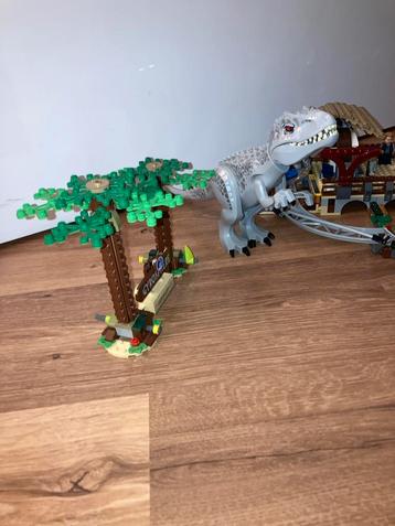 Lego Jurassic World Indominus Rex vs Ankylosaurus 75941 beschikbaar voor biedingen