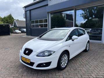 SEAT Leon 1.6 Style Schuifdak, Cruise, Airco. LM velgen beschikbaar voor biedingen