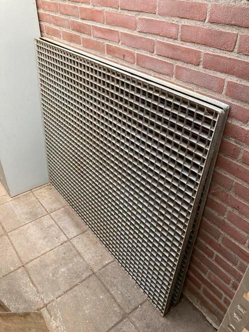 Fonteinvijverrooster, 2 stuks 110 x 134 cm, Tuin en Terras, Vijver-toebehoren, Gebruikt, Overige typen, Ophalen