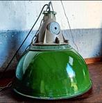 Vintage Groene emaille industriële kooilamp Sovjet Unie, Gebruikt, Ophalen of Verzenden, Glas, Minder dan 50 cm