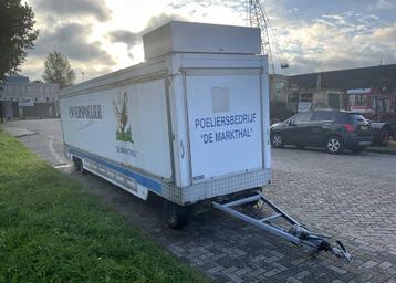 Marktwagen verkoopwagen bakwagen aanhanger opknapper beschikbaar voor biedingen