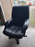 Gratis af te halen. Fauteuil op draaipoot, Huis en Inrichting, Ophalen, Gebruikt, 50 tot 75 cm, Leer