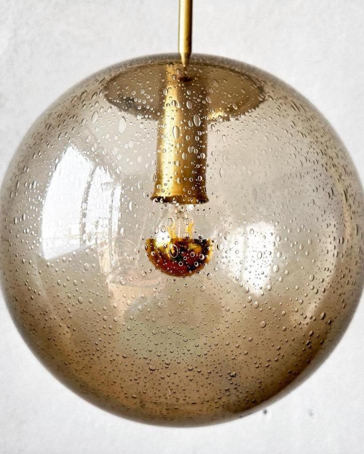 Vintage Peill en Putzler bal hanglamp, Huis en Inrichting, Lampen | Hanglampen, Gebruikt, 50 tot 75 cm, Glas, Metaal, Ophalen of Verzenden