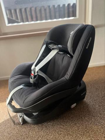 Autostoel maxi cosi Pearl met familyfix beschikbaar voor biedingen