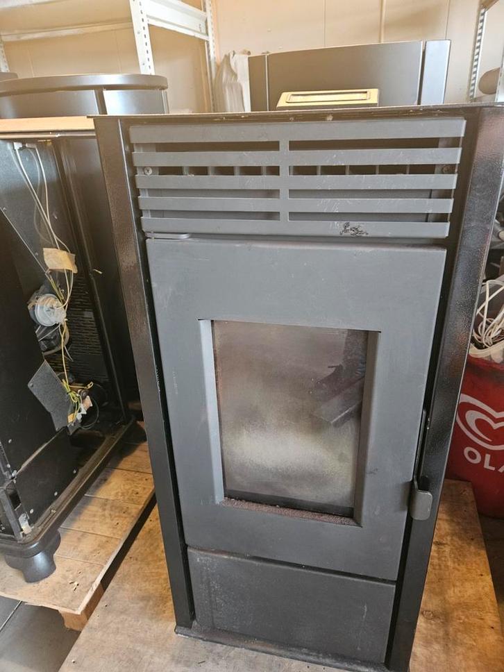Pelletkachel voor in werkplaats of schuur, Huis en Inrichting, Kachels, Gebruikt, Pelletkachel, Overige brandstoffen, Ophalen