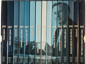 James Bond 007 Boeken Box - Complete Collectie  beschikbaar voor biedingen