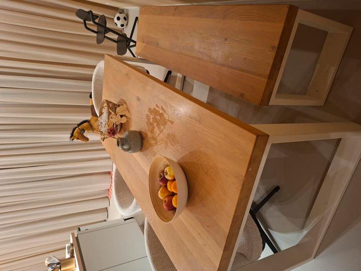 Eettafel en eetbank van hout met witte stalen poten, Huis en Inrichting, Tafels | Eettafels, Gebruikt, 50 tot 100 cm, 150 tot 200 cm